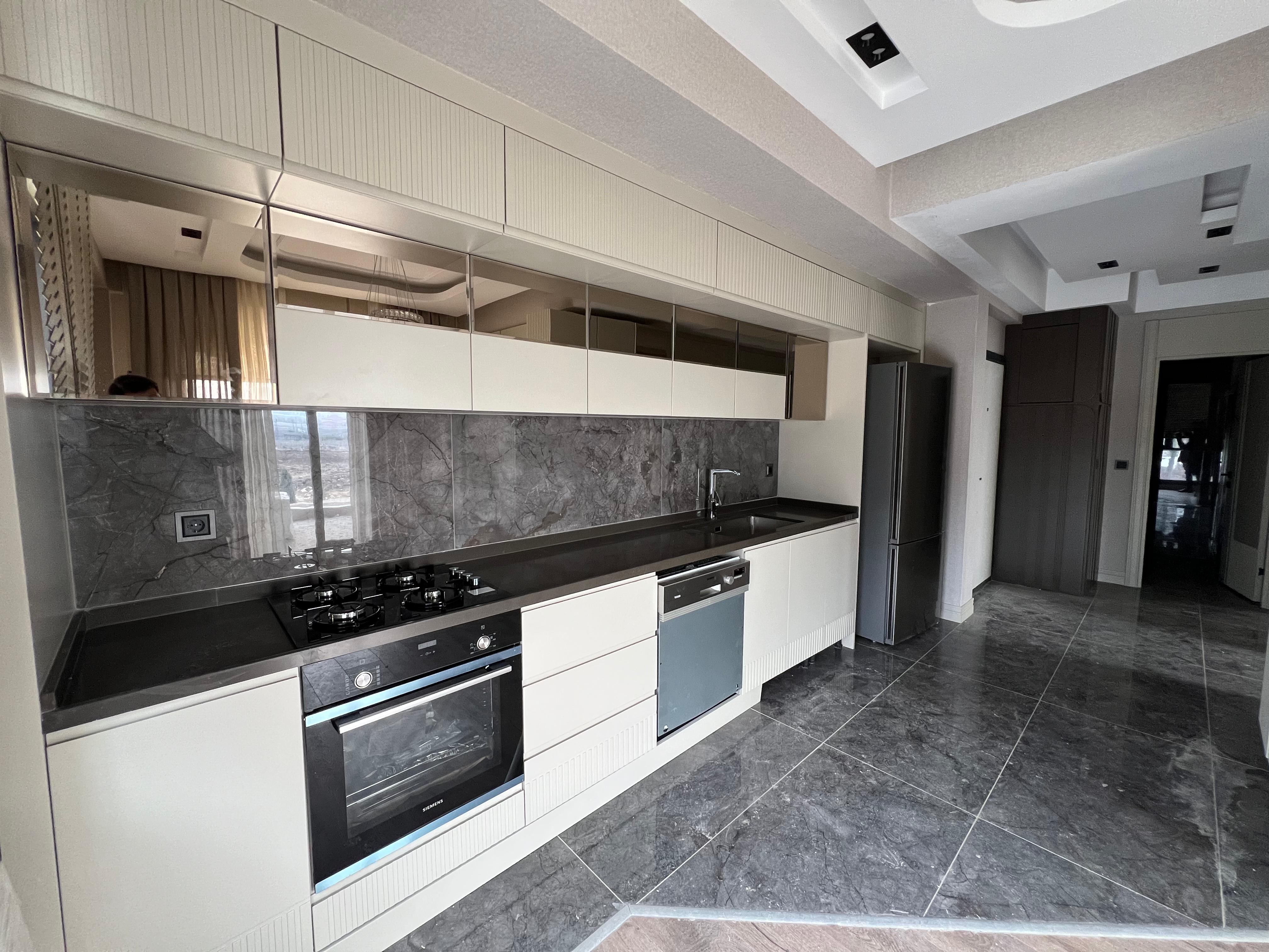 FOUR LAND GAYRİMENKUL FARKIYLA ULTRALÜX SATILIK 2+0 DAİRE